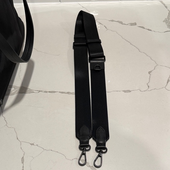 NWT Mina Baie Nika Tote in Black/Black - Picture 5 of 5